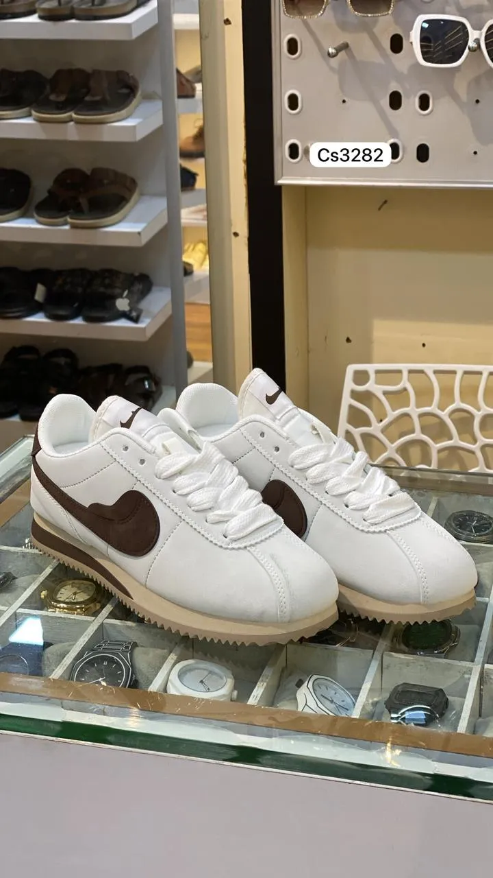 Retro Jogger Low in White & Brown
