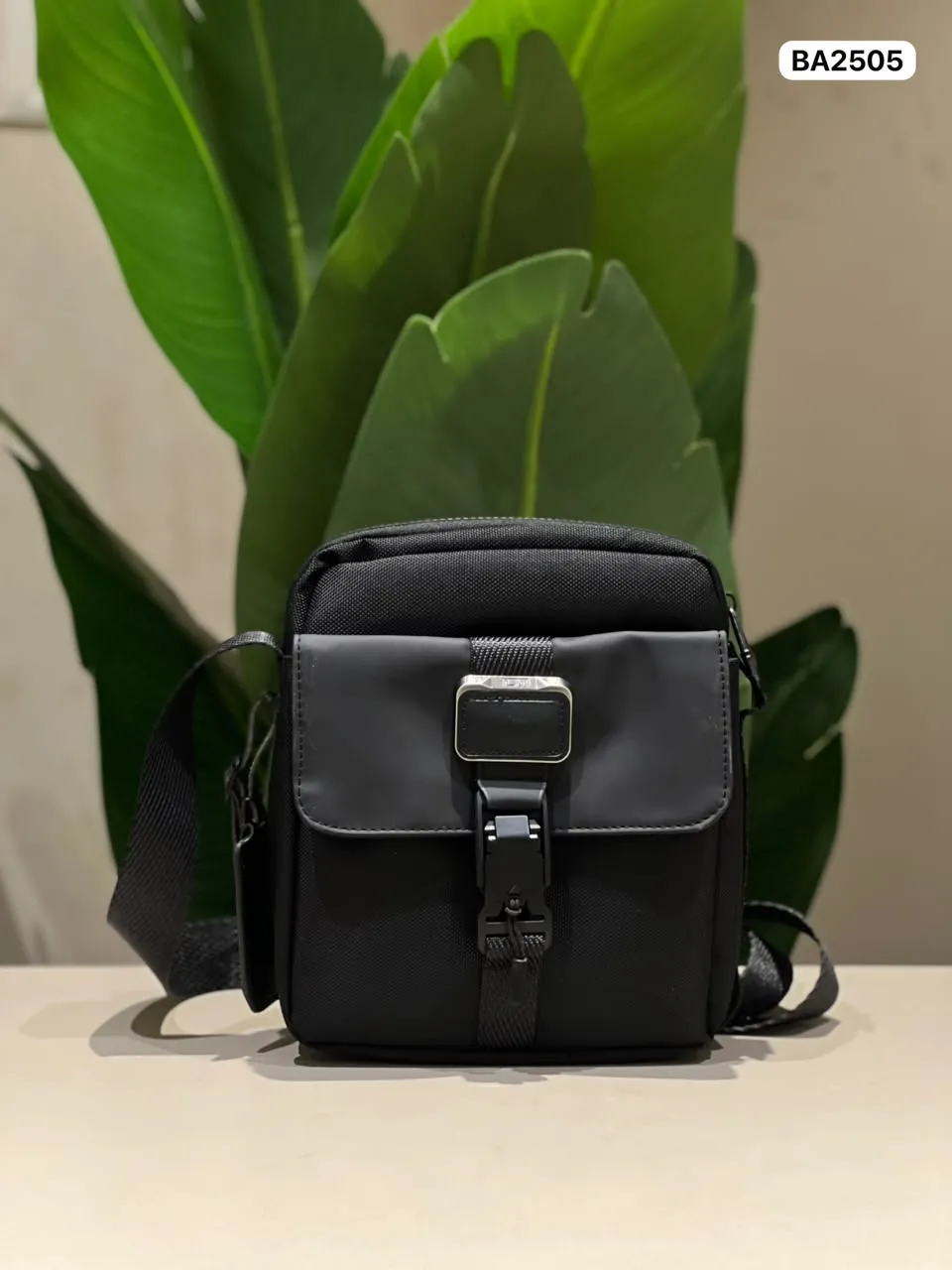 Buckle Crossbody in Black