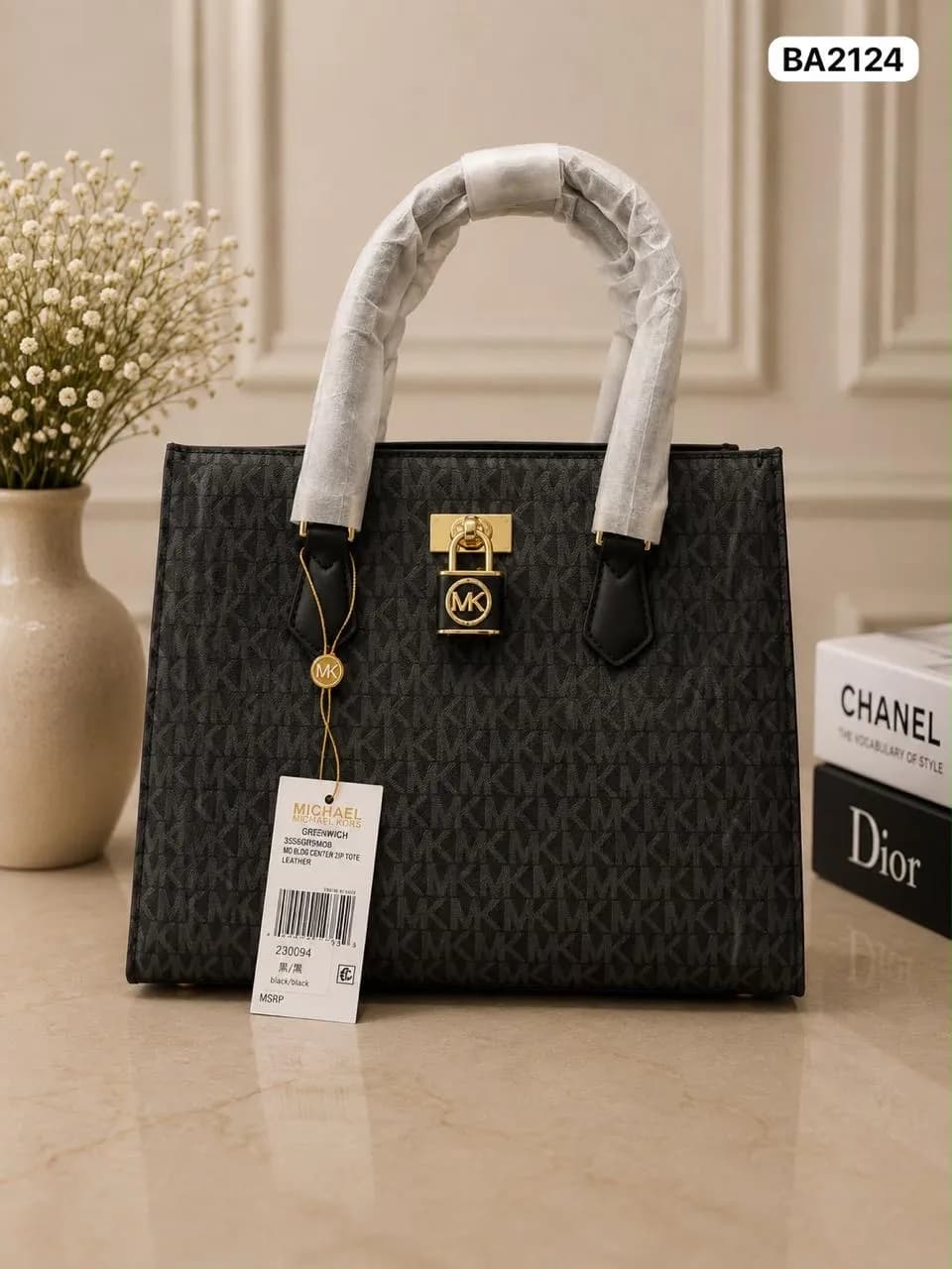 Padlock Tote in Black (BA2124)