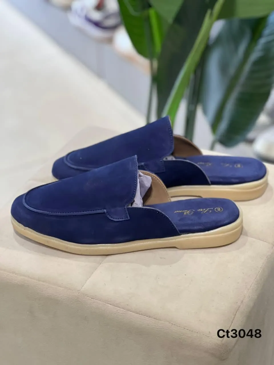 Suede Mule in Navy