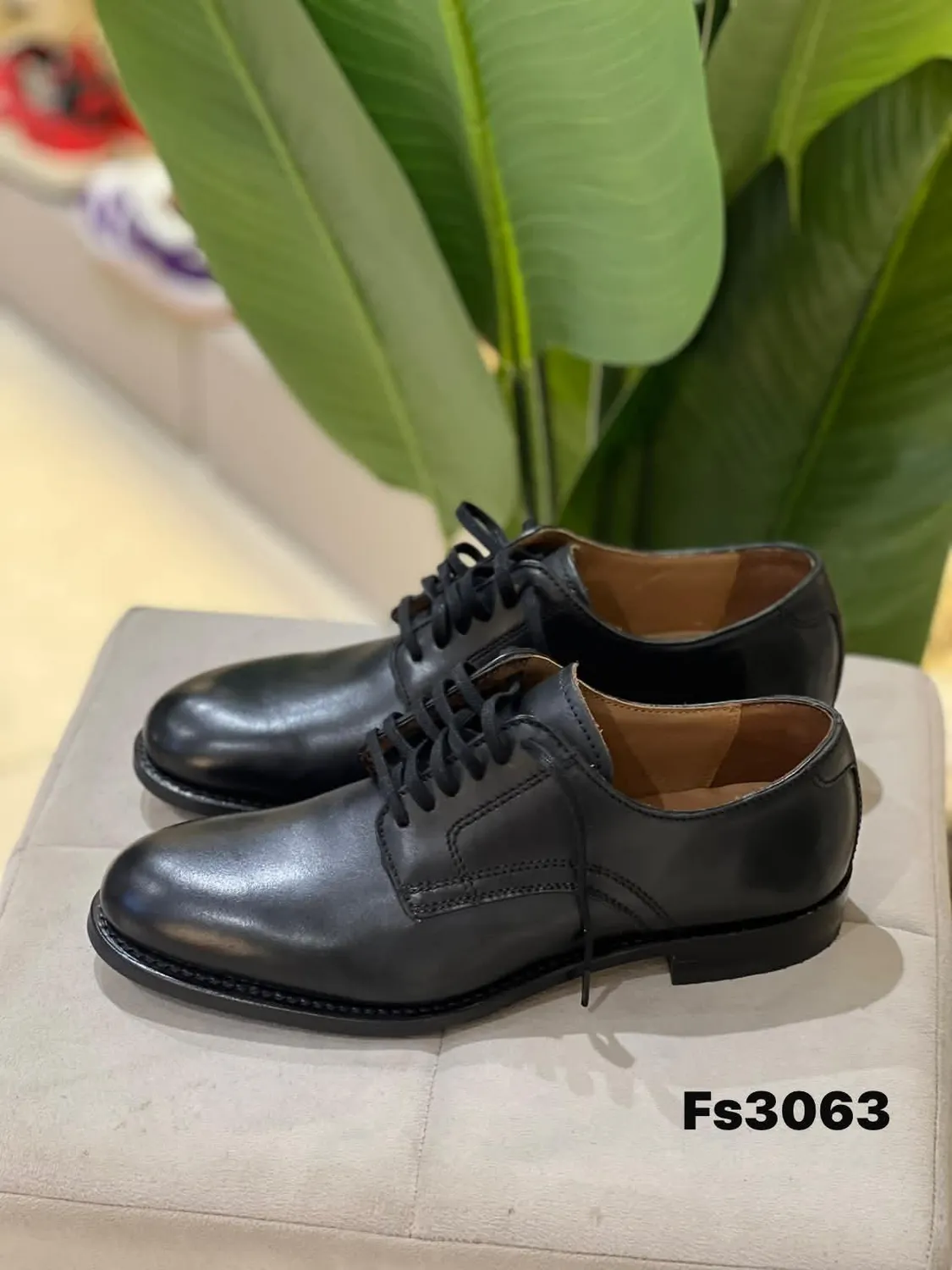 Derby in Black (FS3063)