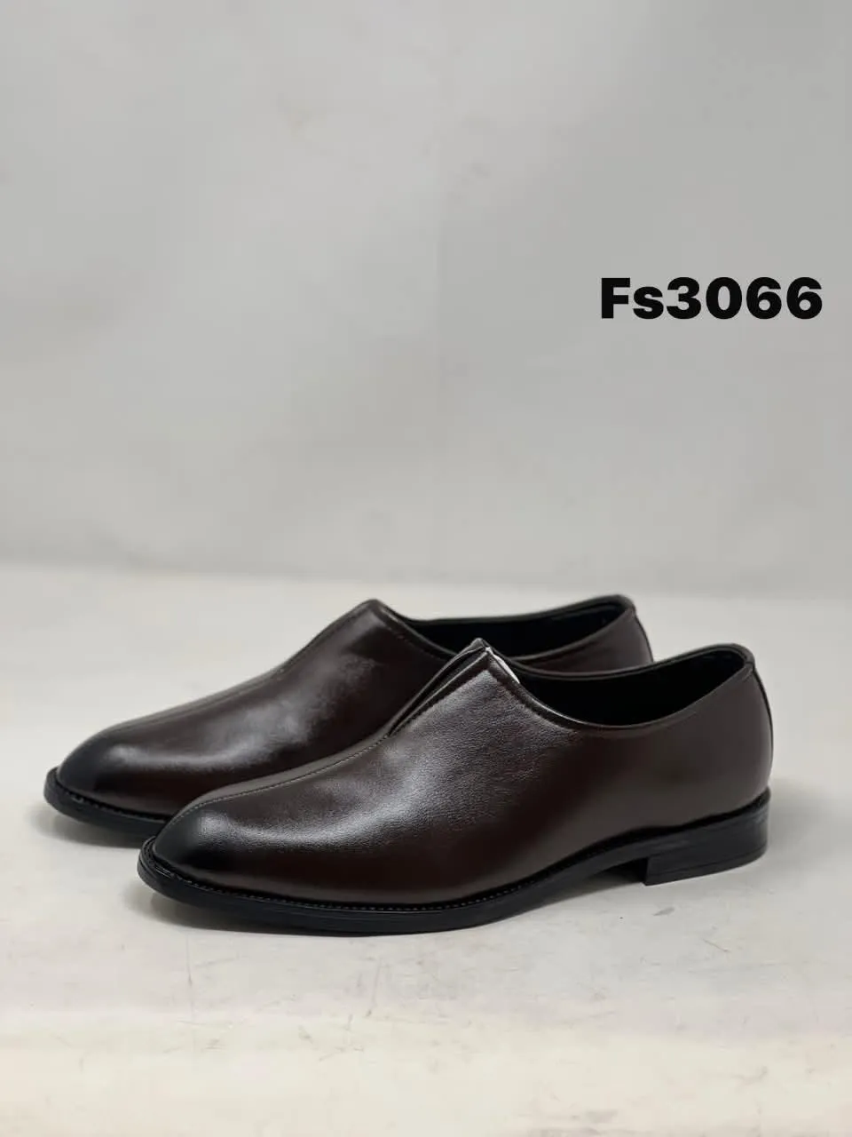Plain Slip-On in Brown