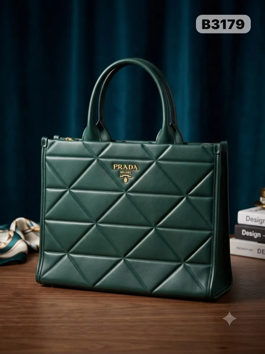 Quilted Tote in Emerald