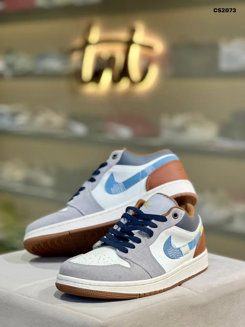 Heritage Low in Smoke & Blue
