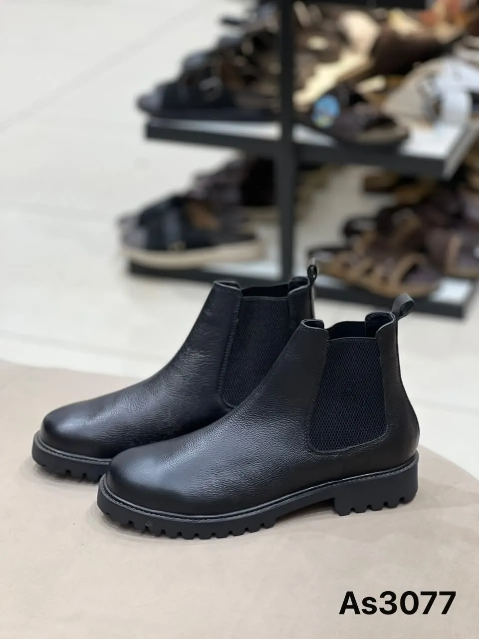 Lug-Sole Chelsea Boot in Black (AS3077)
