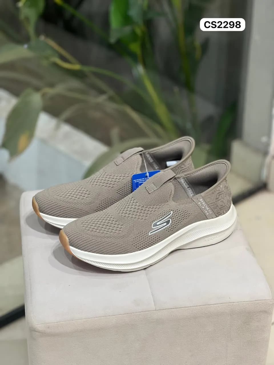 Knit Slip-On in Stone