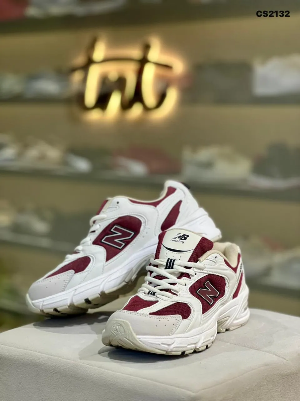 Retro Runner in Burgundy & Cream
