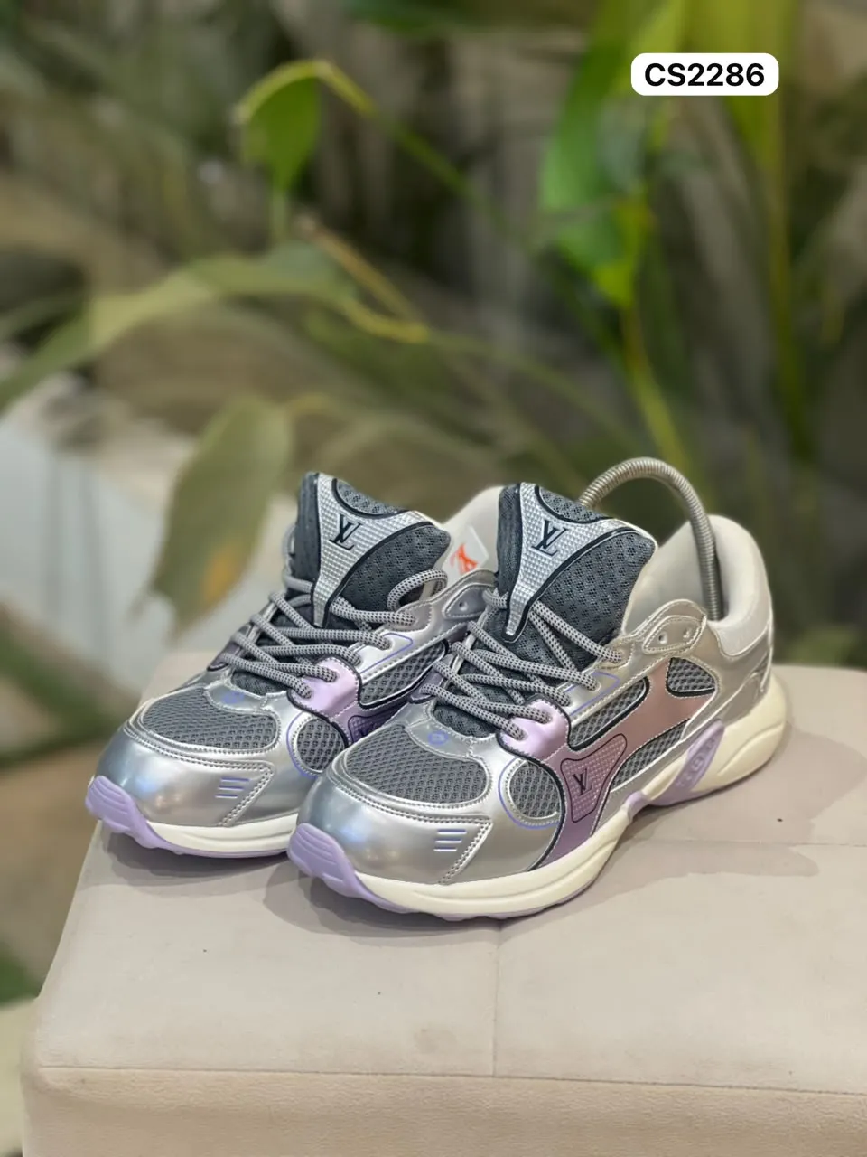 Tech Runner in Silver & Lilac