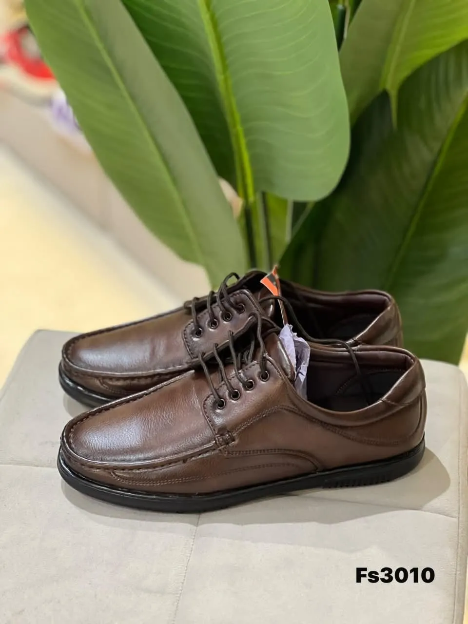 Comfort Derby in Brown