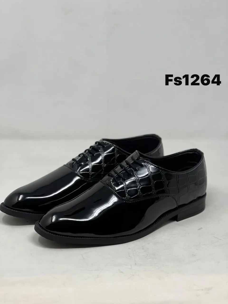 Patent Croc Oxford in Black (FS1264)