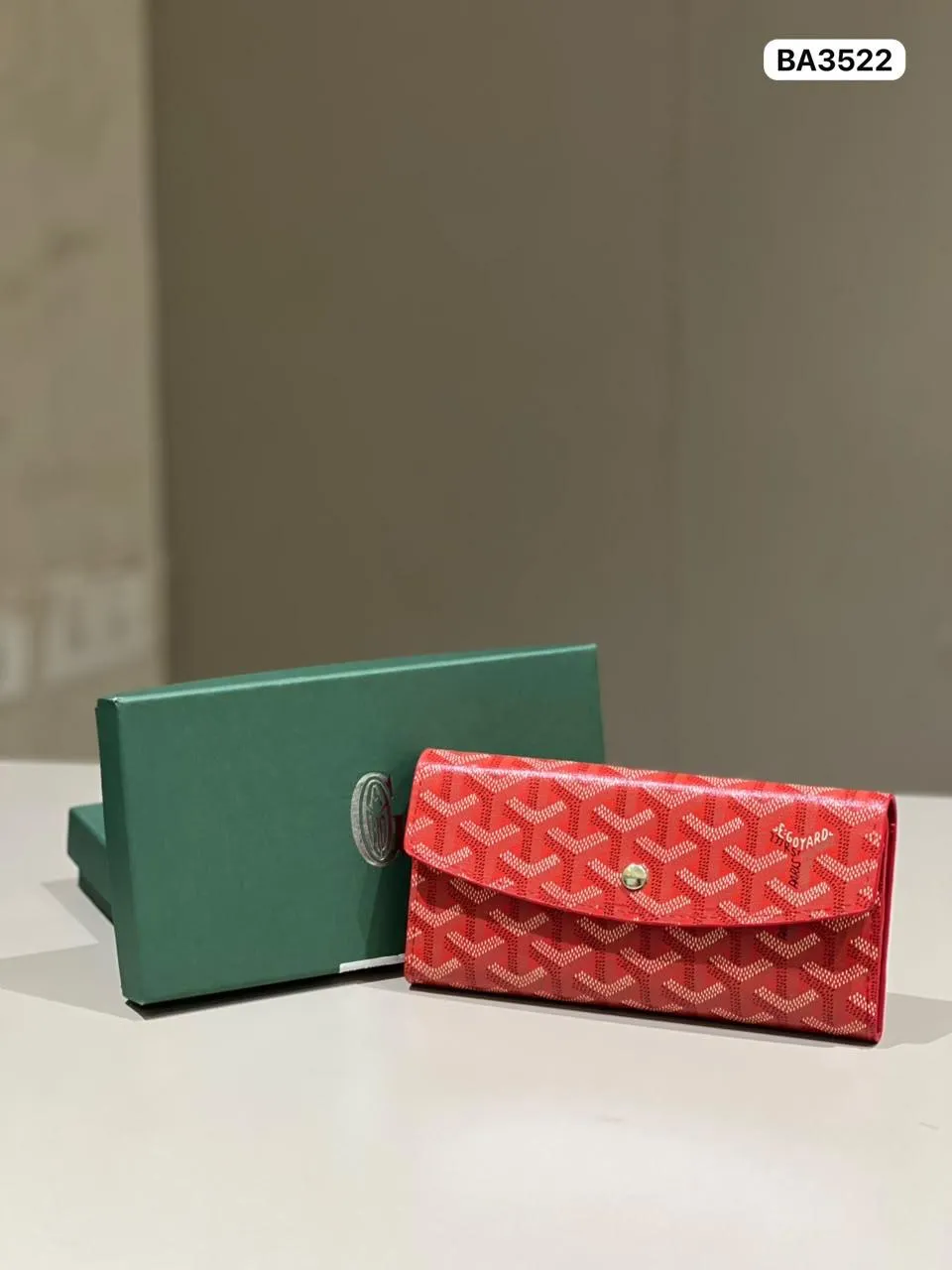 Chevron Print Wallet in Red