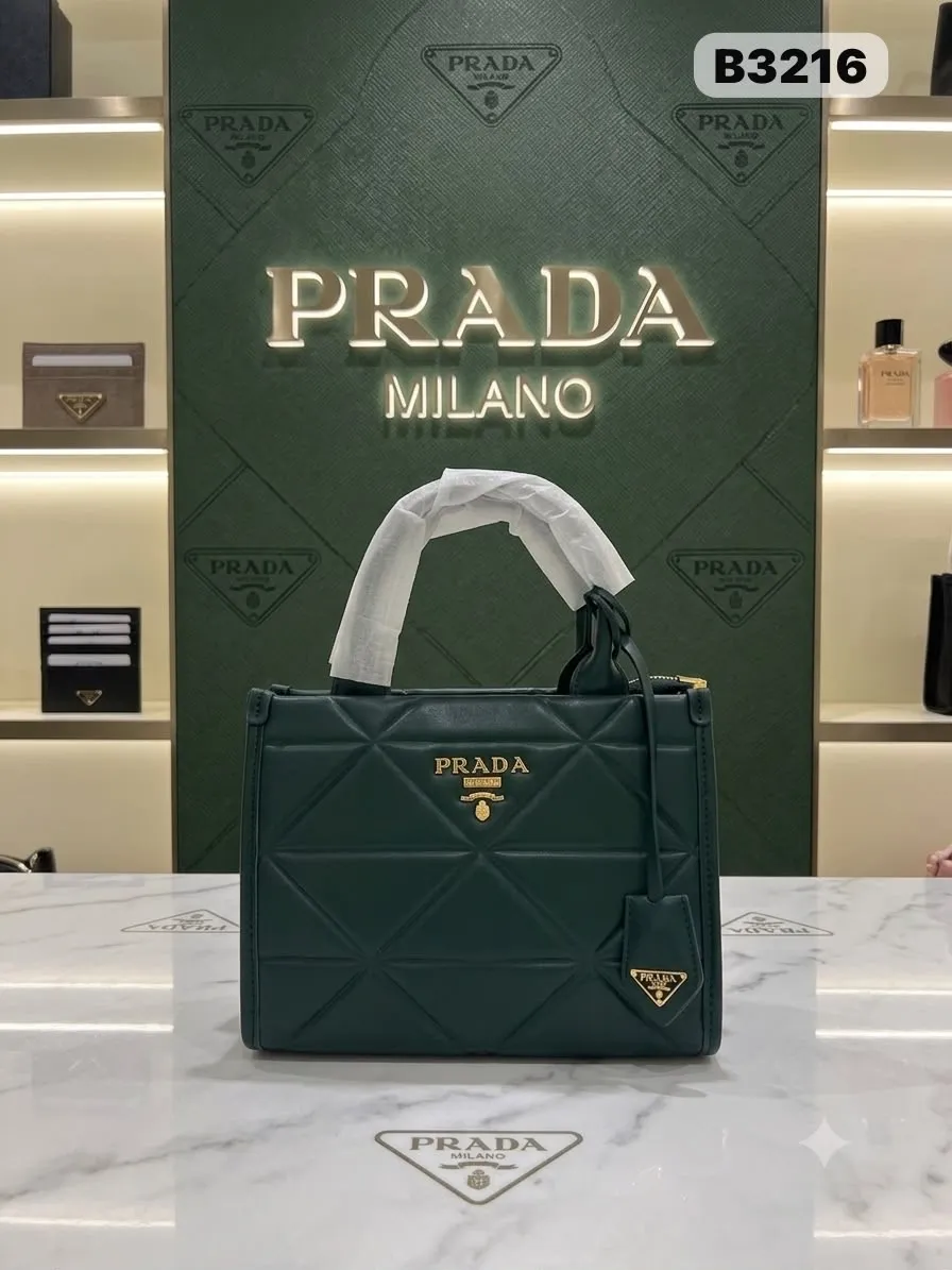 Quilted Top-Handle Bag in Bottle Green