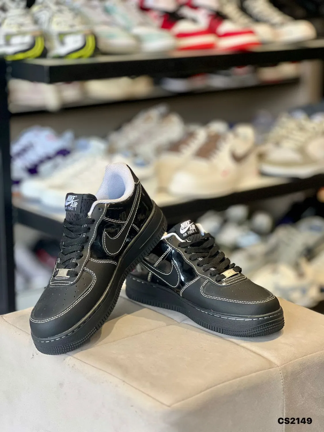 Court Low in Charcoal