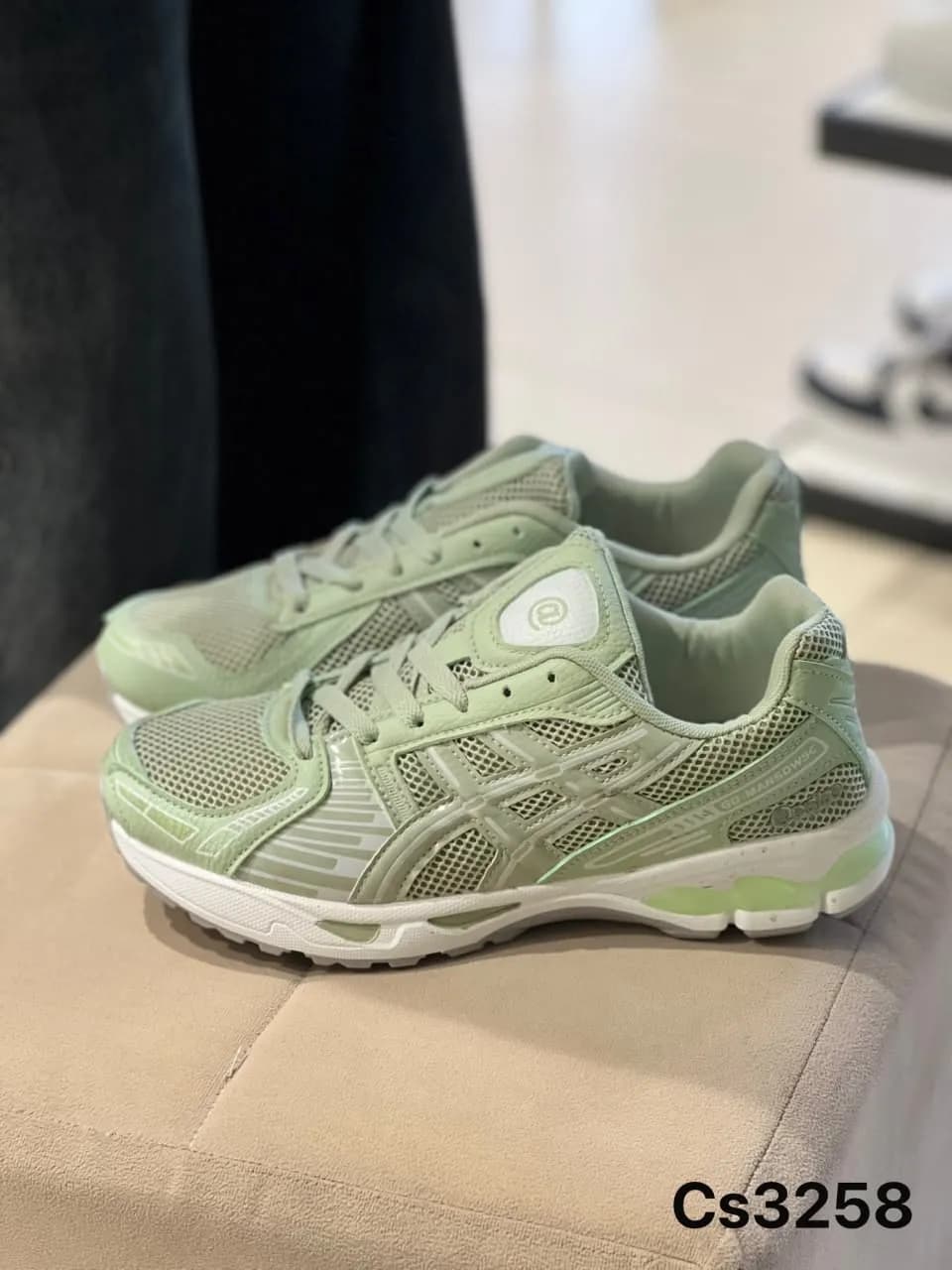 Tech Runner in Sage