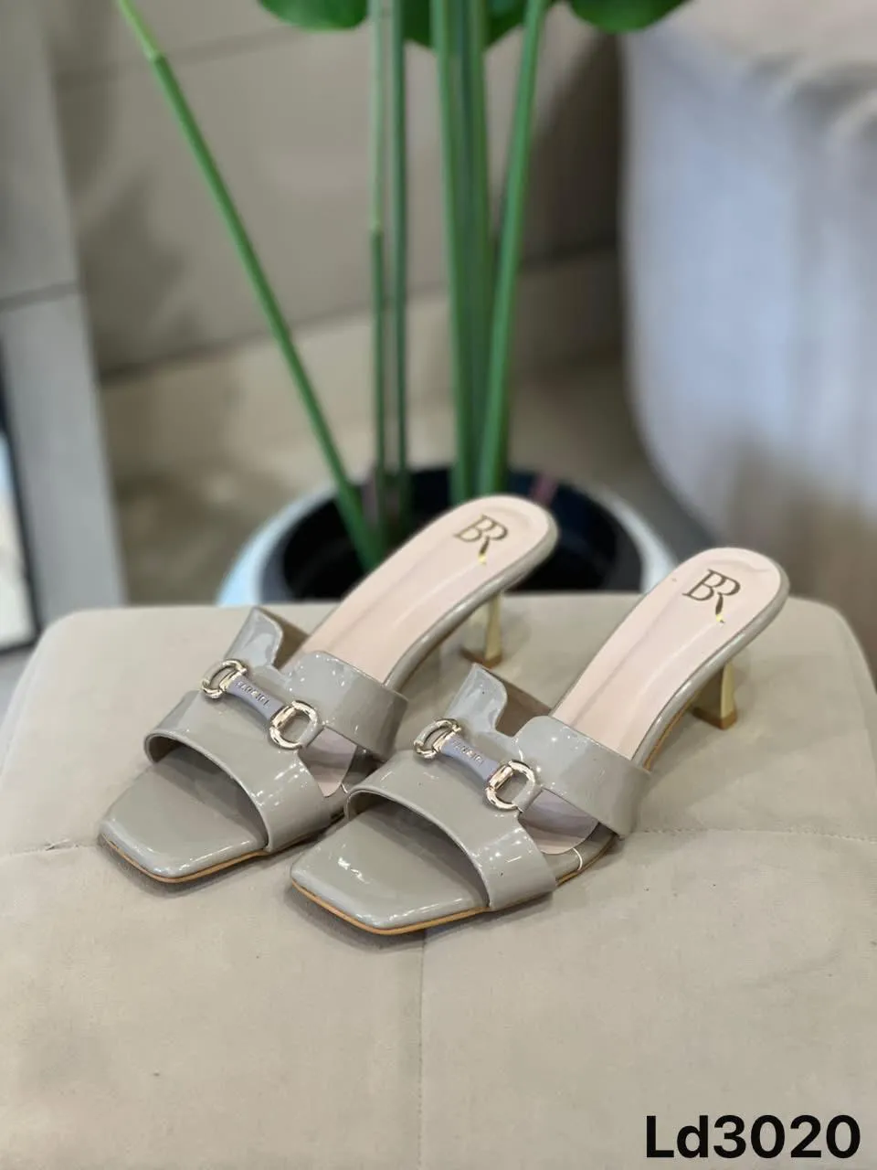 Bit Heeled Mule in Grey