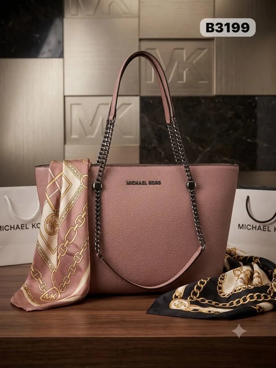 Chain Tote in Blush