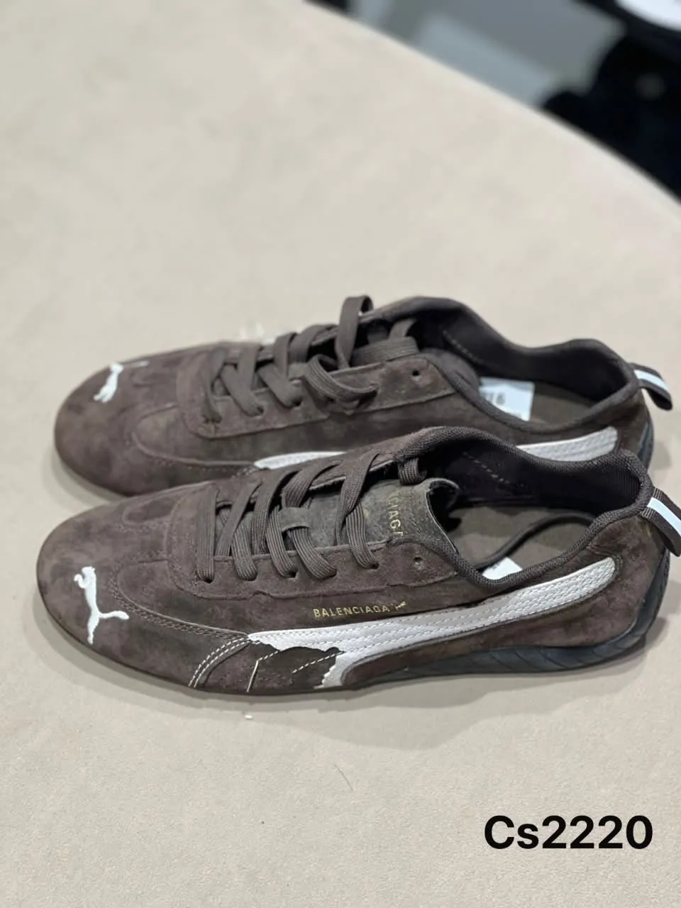 Racing Low in Brown Suede
