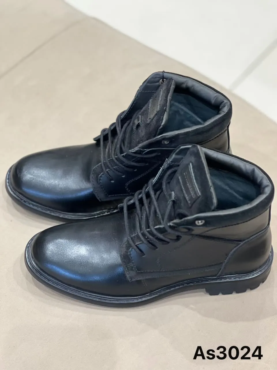 Lace-Up Boot in Black (AS3024)