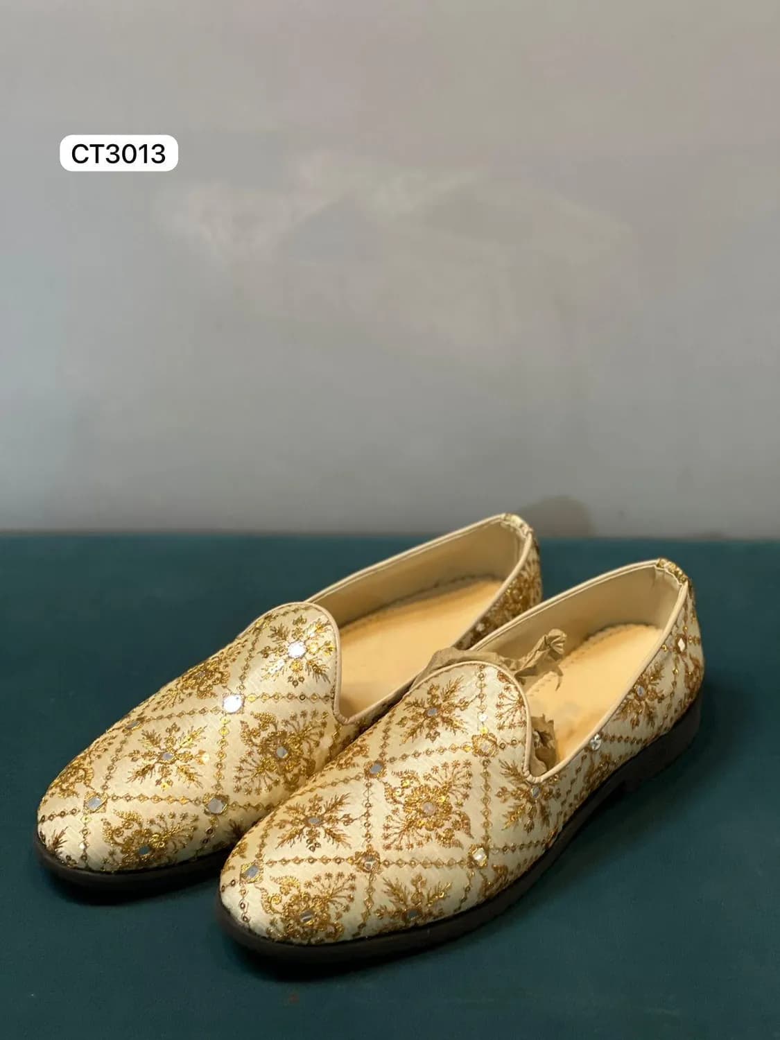 Brocade Slip-On in Gold