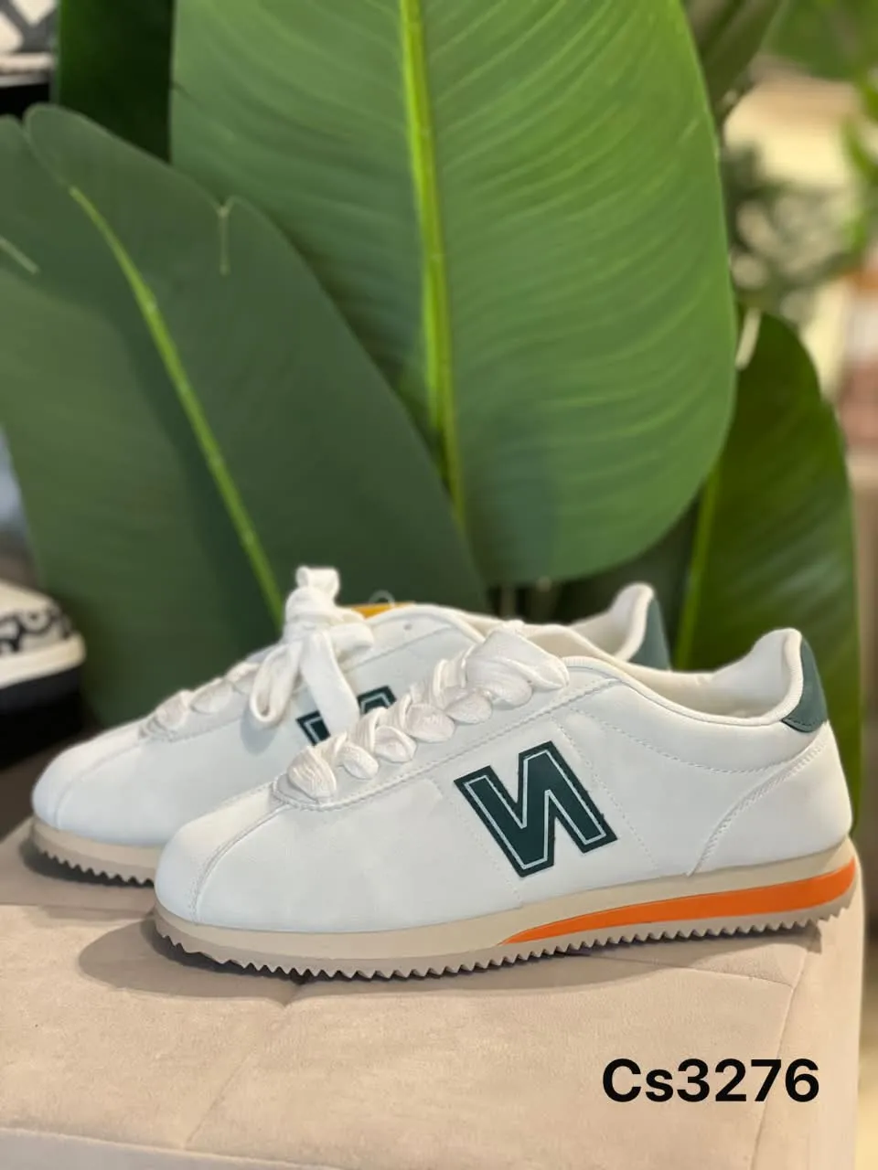 Court Classic in White & Green