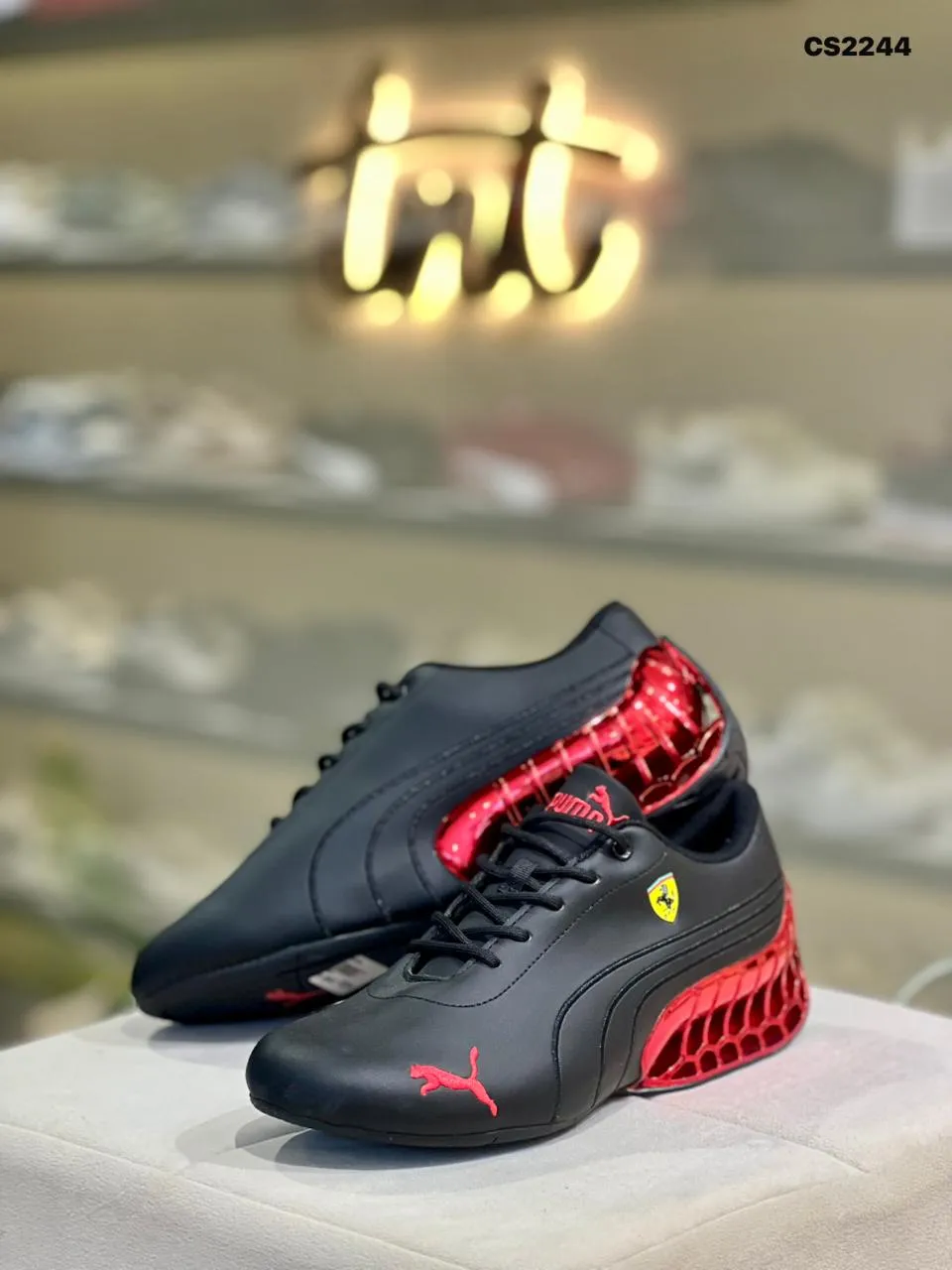 Motorsport Sneaker in Black & Red