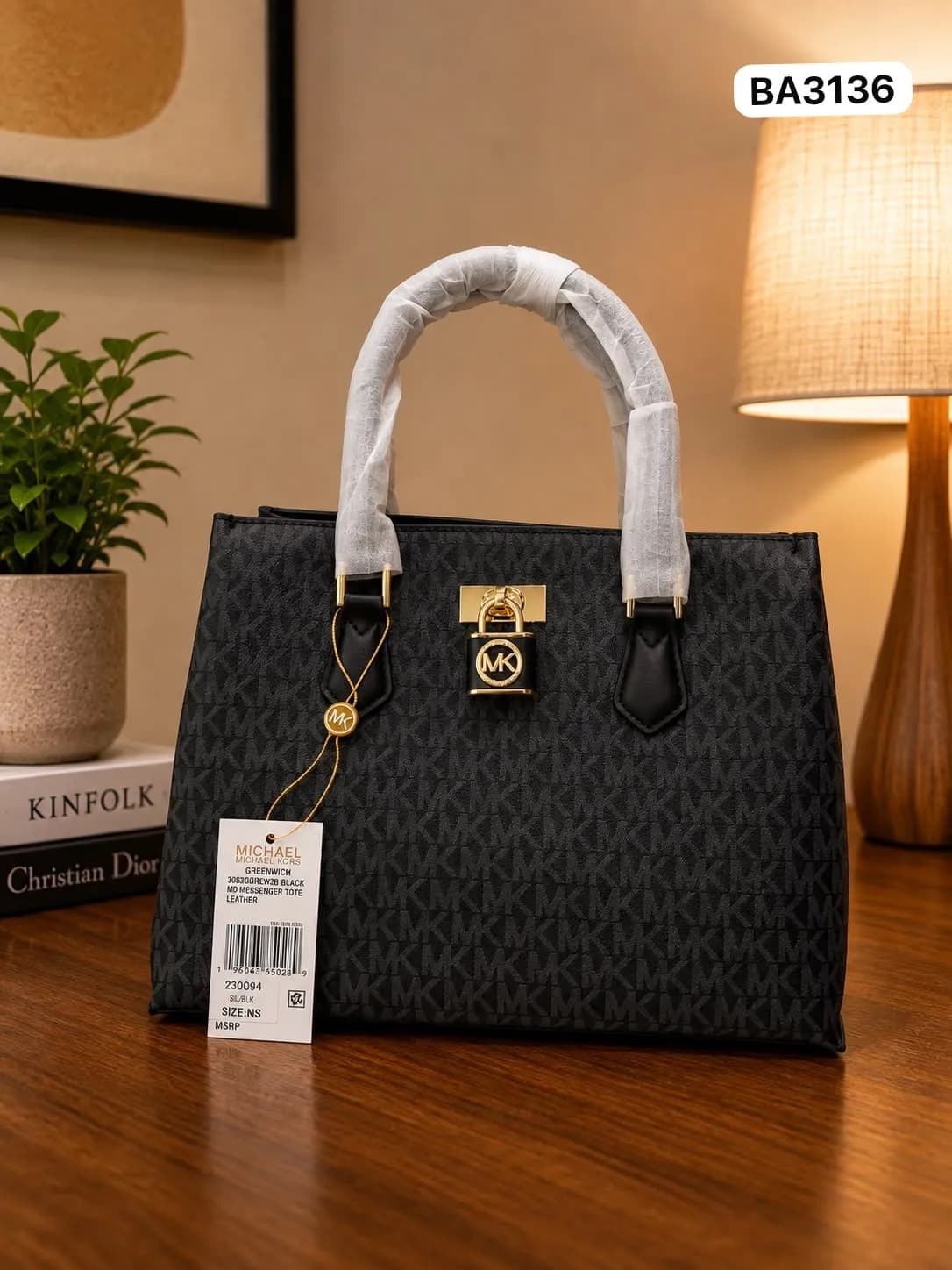 Padlock Tote in Black (BA3136)