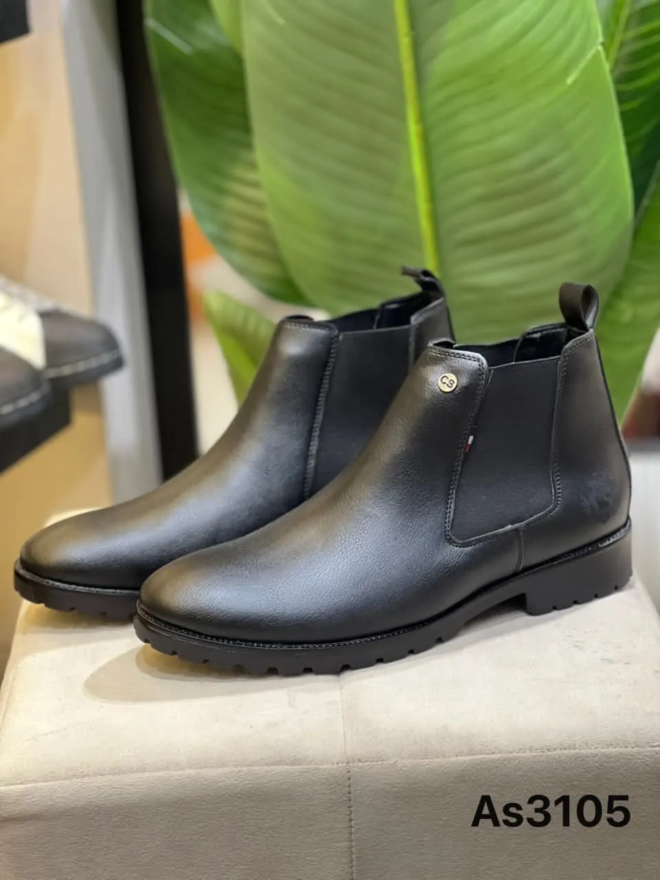 Chelsea Boot in Black (AS3105), view 1