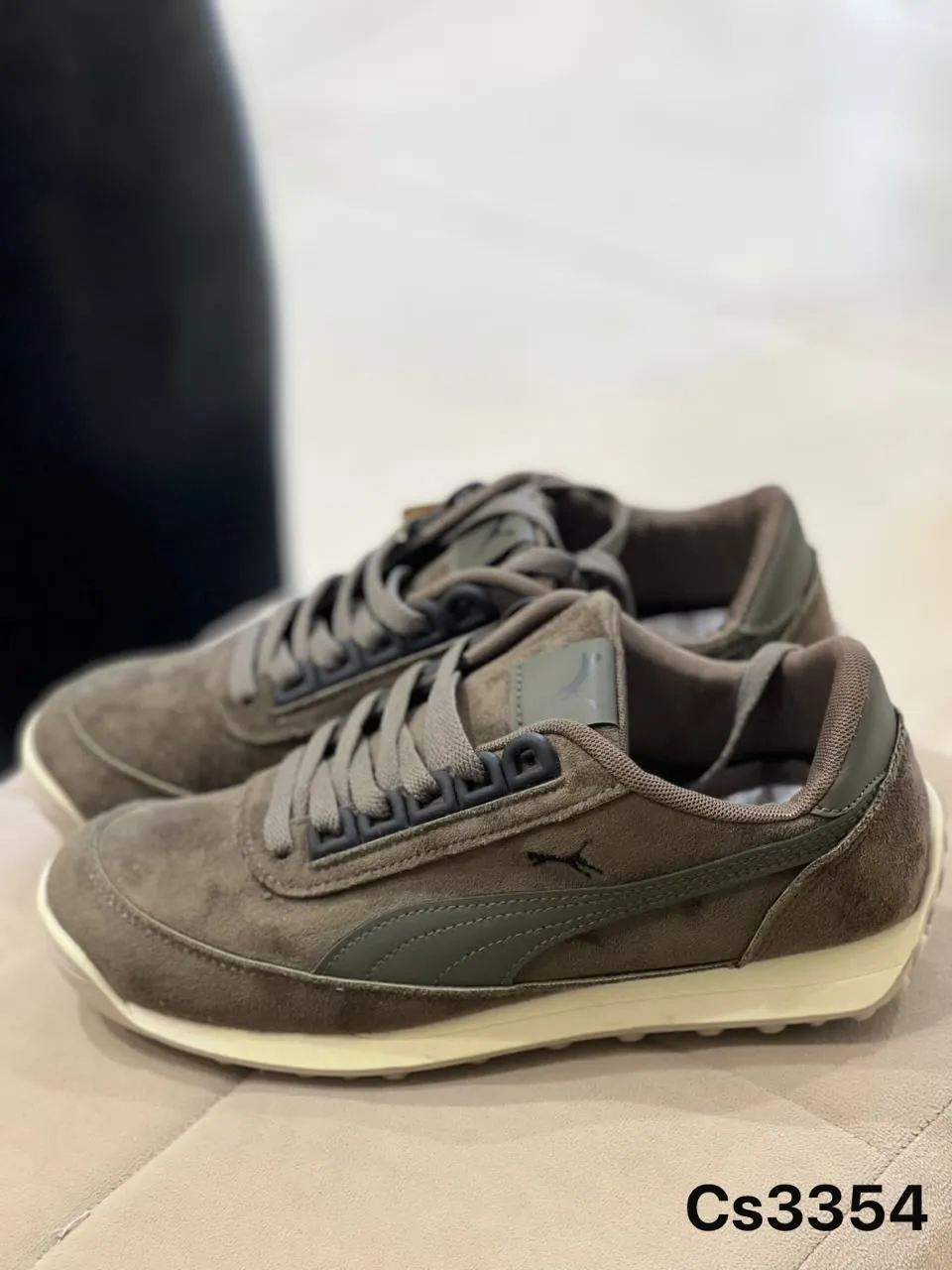 Racing Low in Olive Suede