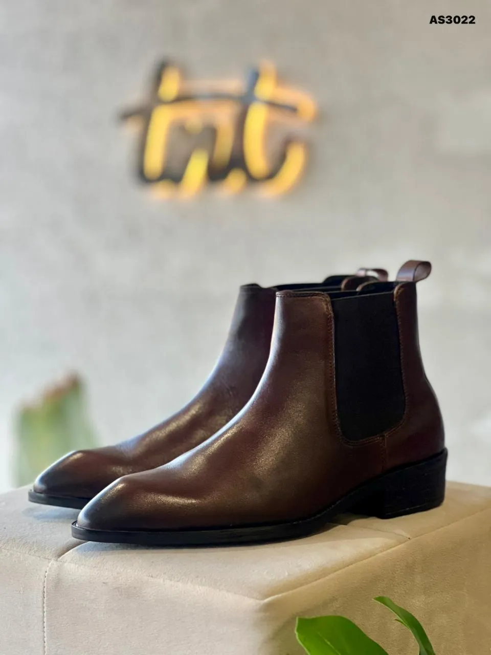 Polished Chelsea Boot in Brown