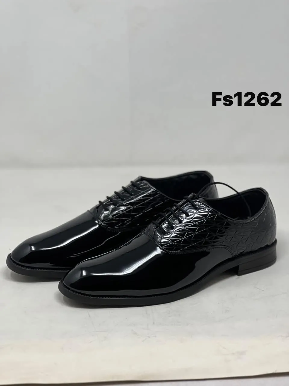 Patent Croc Oxford in Black (FS1262)