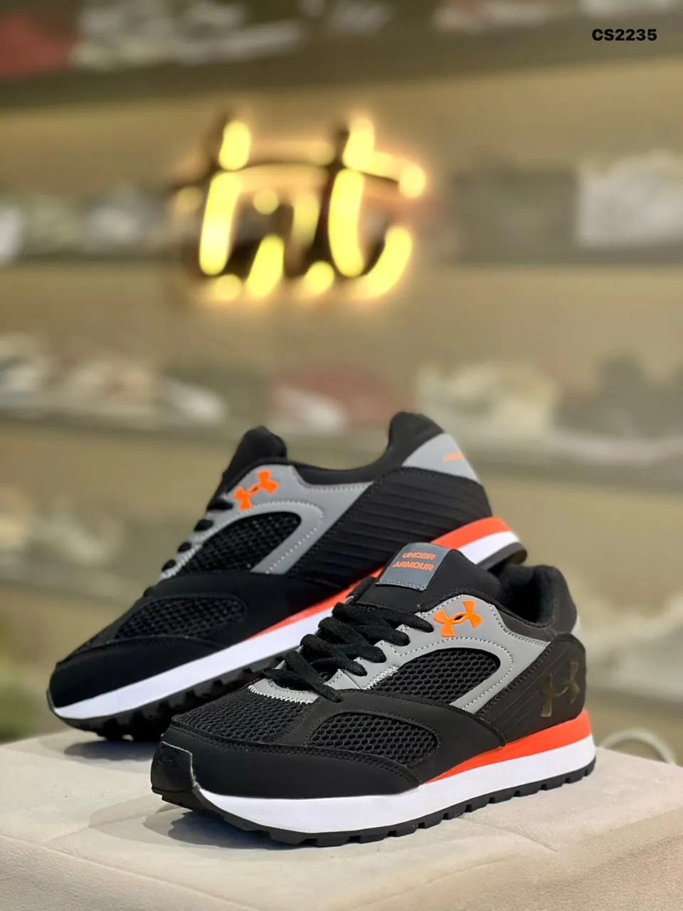 Retro Jogger in Black & Orange